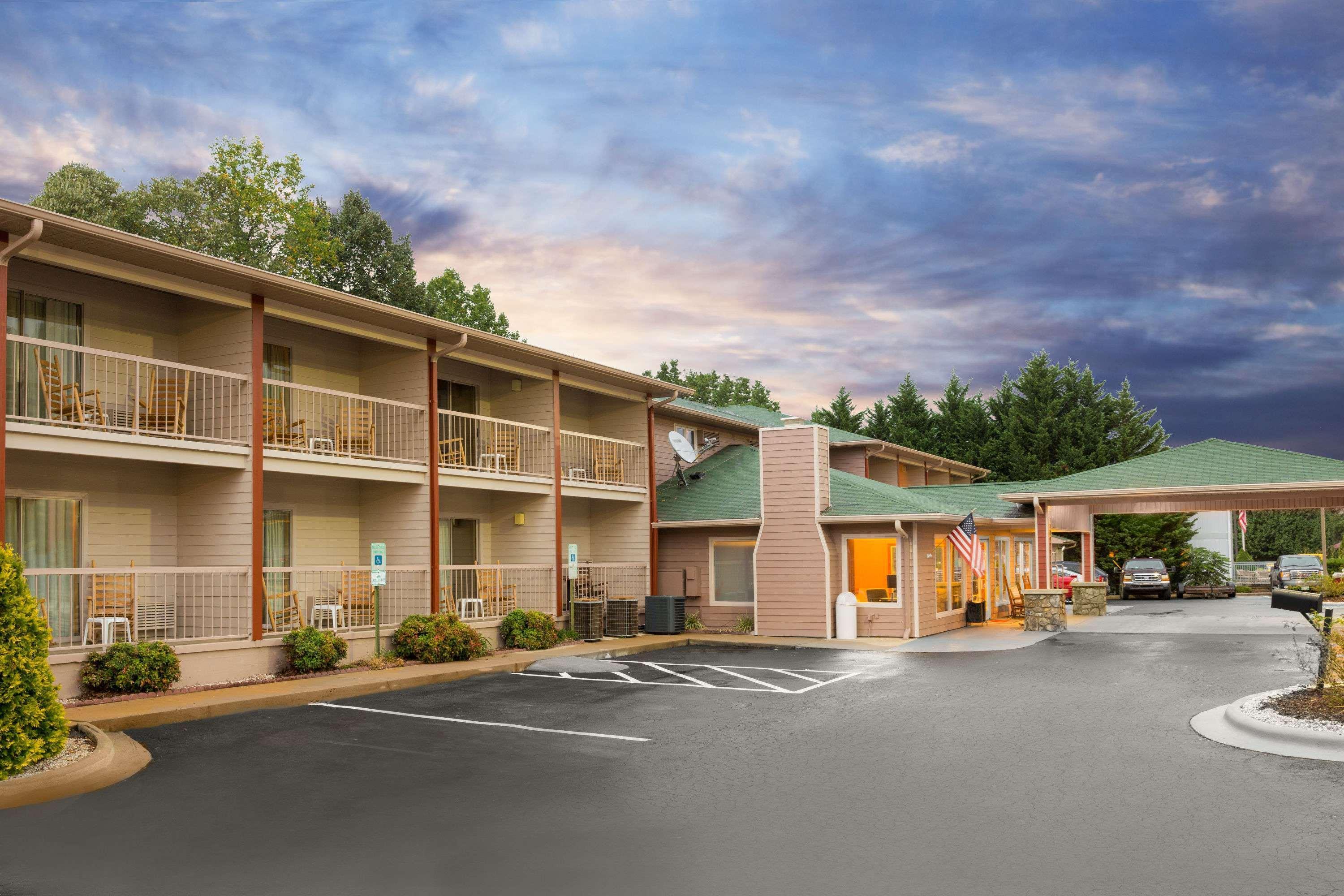 Ramada By Wyndham Maggie Valley