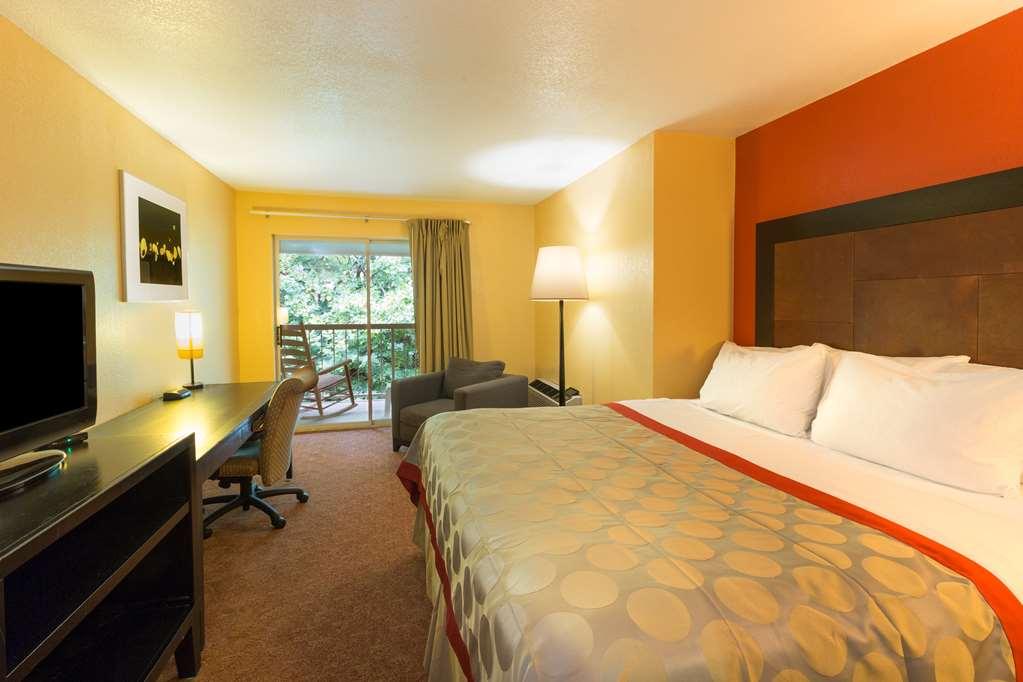 Ramada By Wyndham Hotel